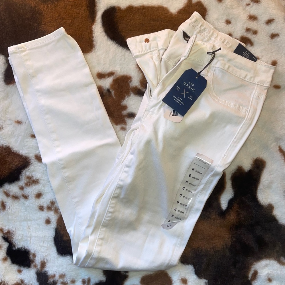 White American Eagle jeggings